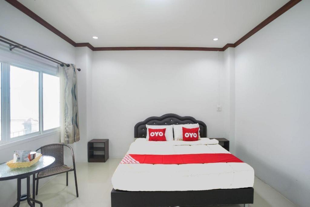 Oyo 75394 Sakthong Grand Hotel 치앙콩 외부 사진