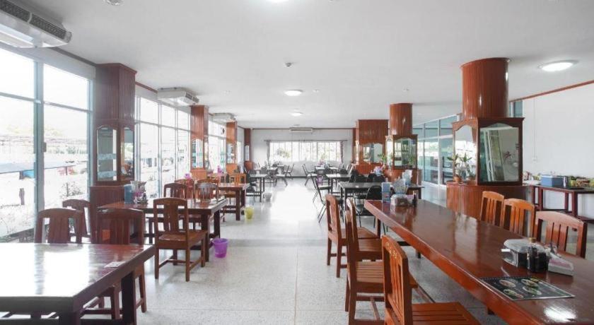 Oyo 75394 Sakthong Grand Hotel 치앙콩 외부 사진