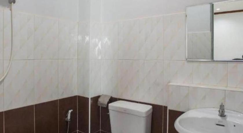 Oyo 75394 Sakthong Grand Hotel 치앙콩 외부 사진